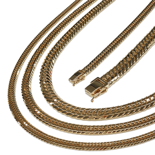 12 Triple Cut Kihei necklaces in 18-karat gold 