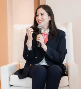 E. Billie Hughes Co-Founder, Lotus Gemology Co Ltd Thailand